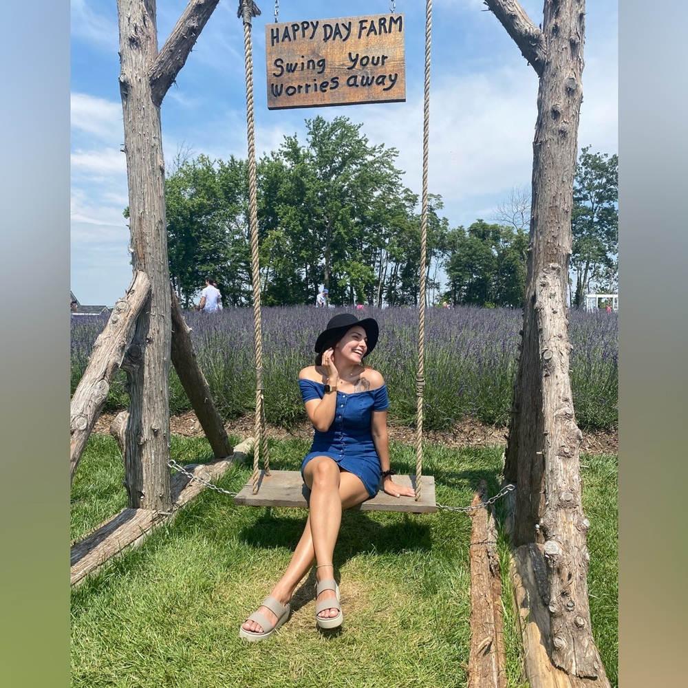 Hey!!! I’m Em! 🥰 - Picture 7 of 10